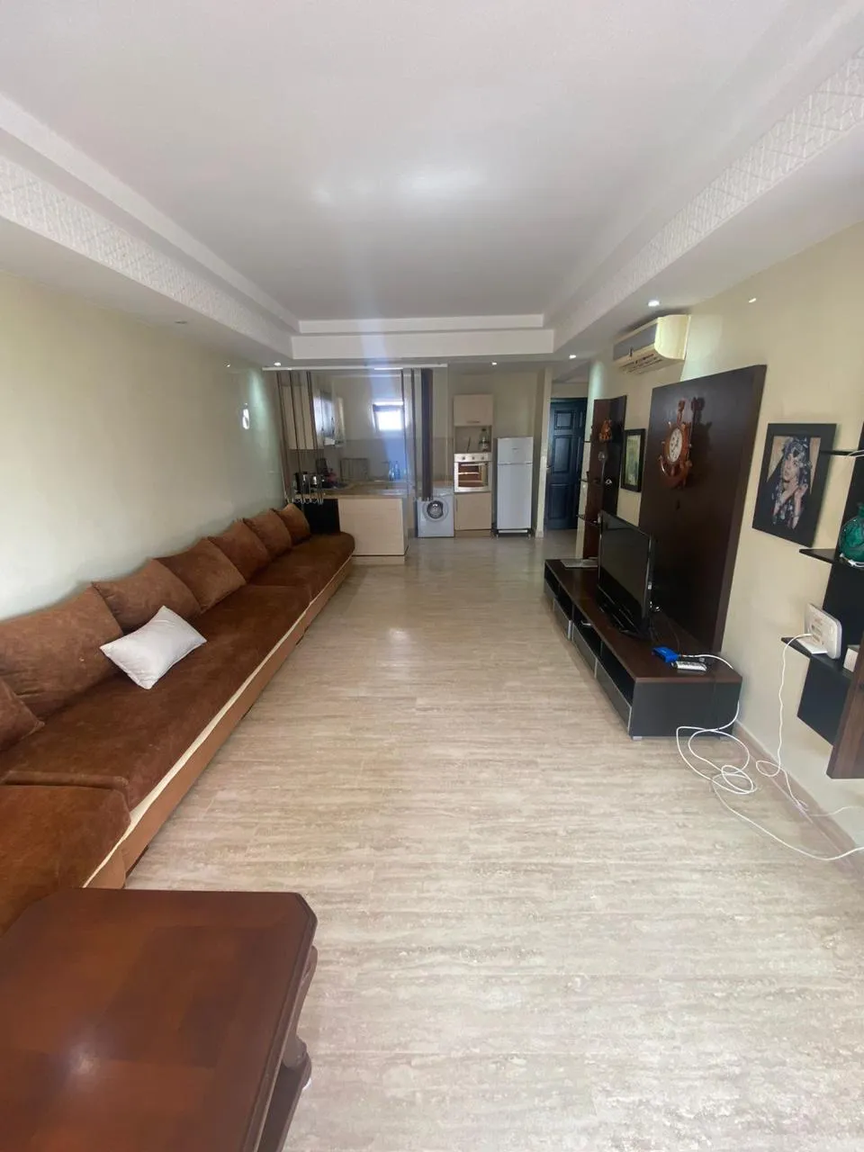 Jolie appartement à louer  à Marina Smir, composé d'une chambre  et d'un salon.