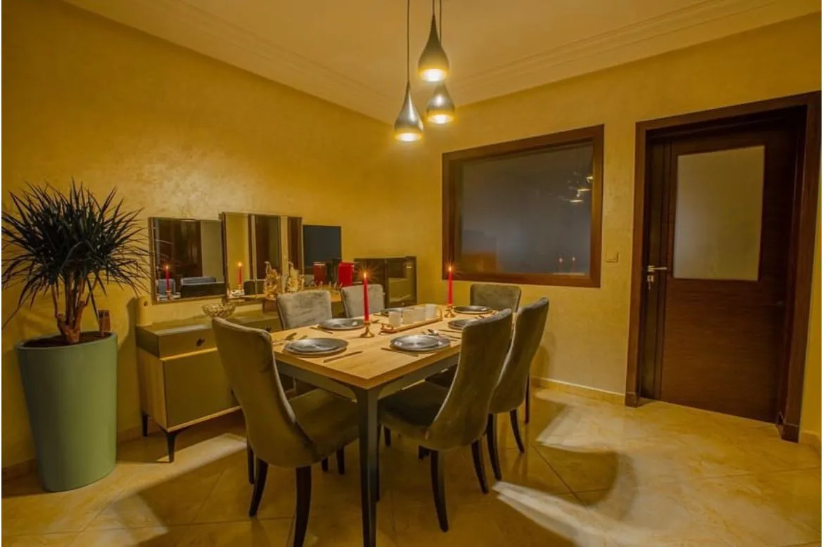 Appartement de luxe à louer dans un emplacement stratégique à Tanger. 
