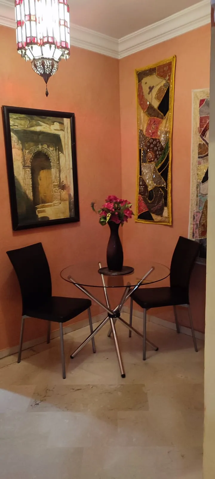 Une bel appartement à Marrakech, la ville rouge, situé au deuxième étage