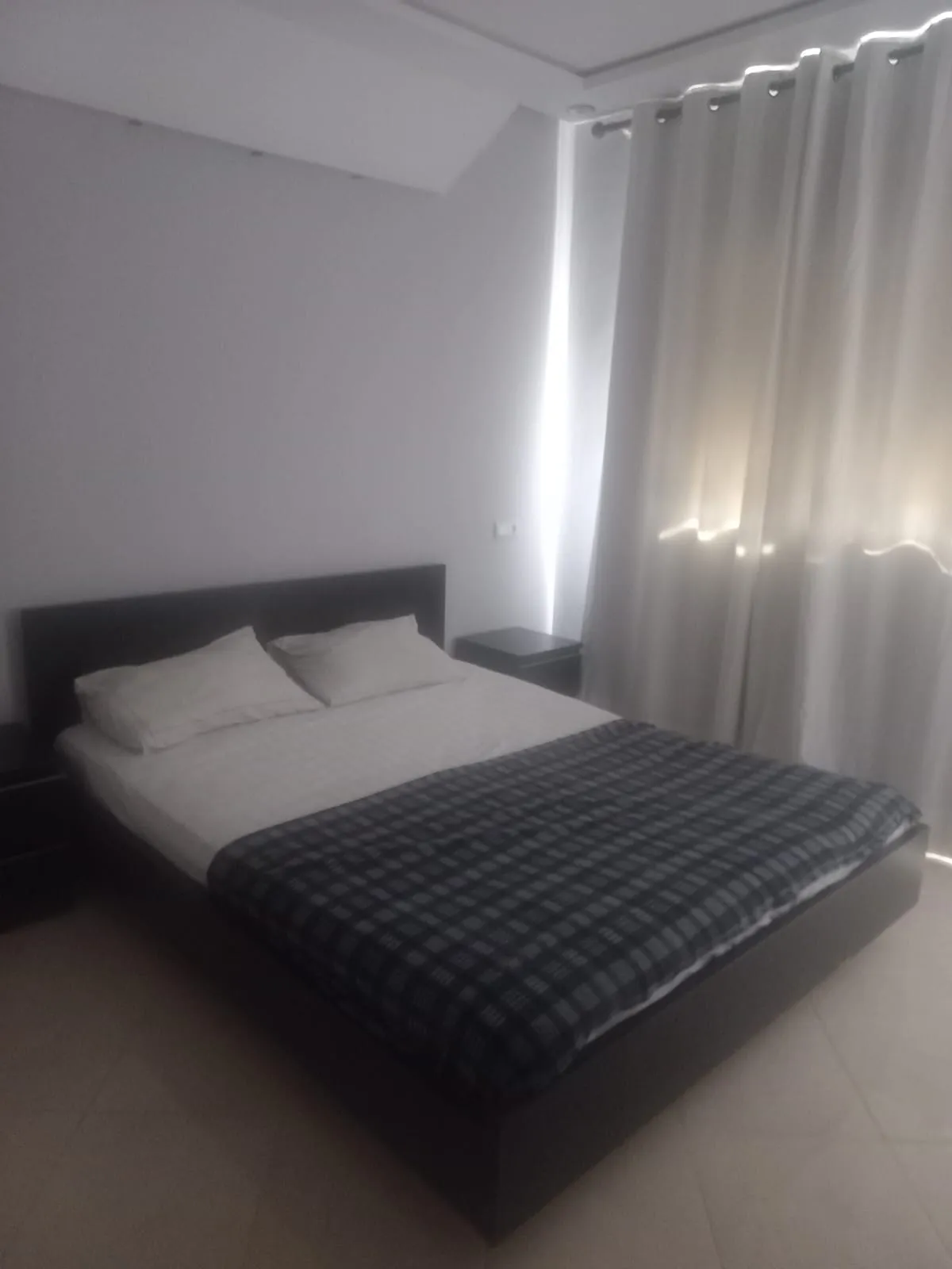 Bel appartement à louer à Boukhalef, Tanger – 2 chambres et un salon.