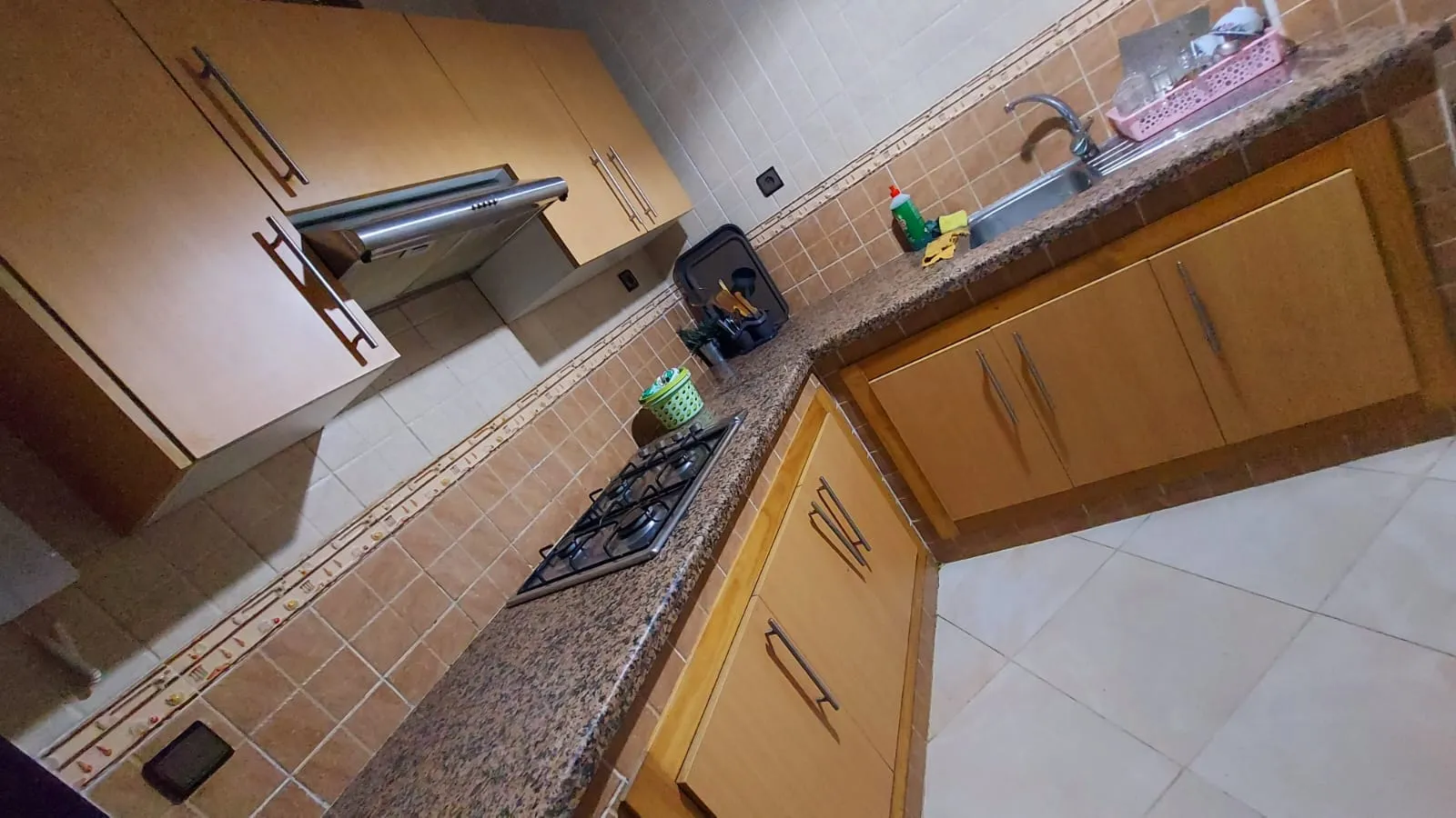 Appartement à louer à Tanger, près de Ryad Salam, dans une résidence sécurisée.