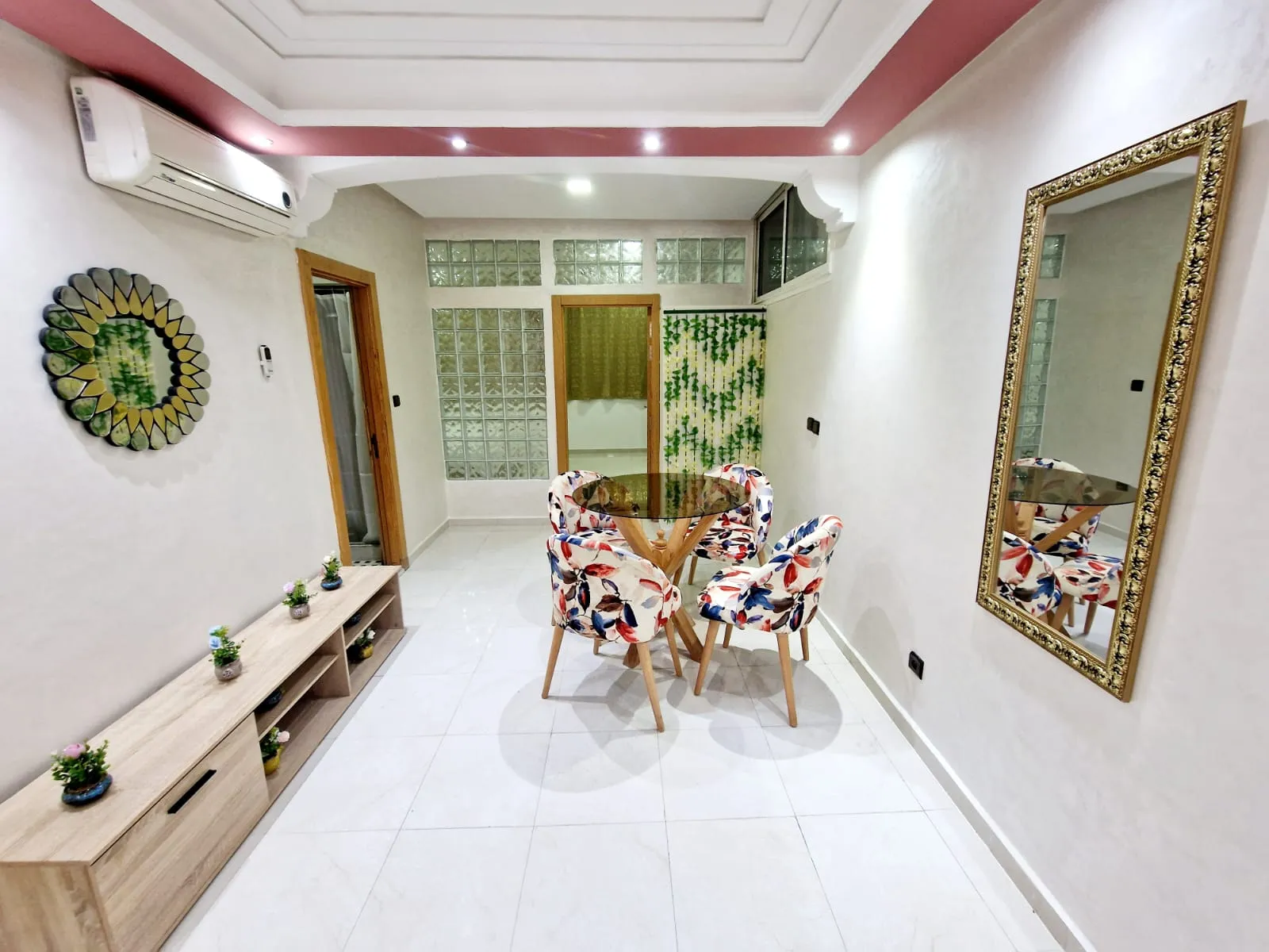 Un magnifique appartement à louer à Agdal  Rabat, avec une chambre et un salon