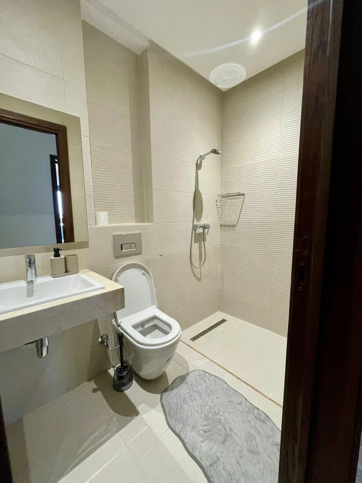 Un appartement élégant à louer dans un quartier calme d'une superficie de 90 m².