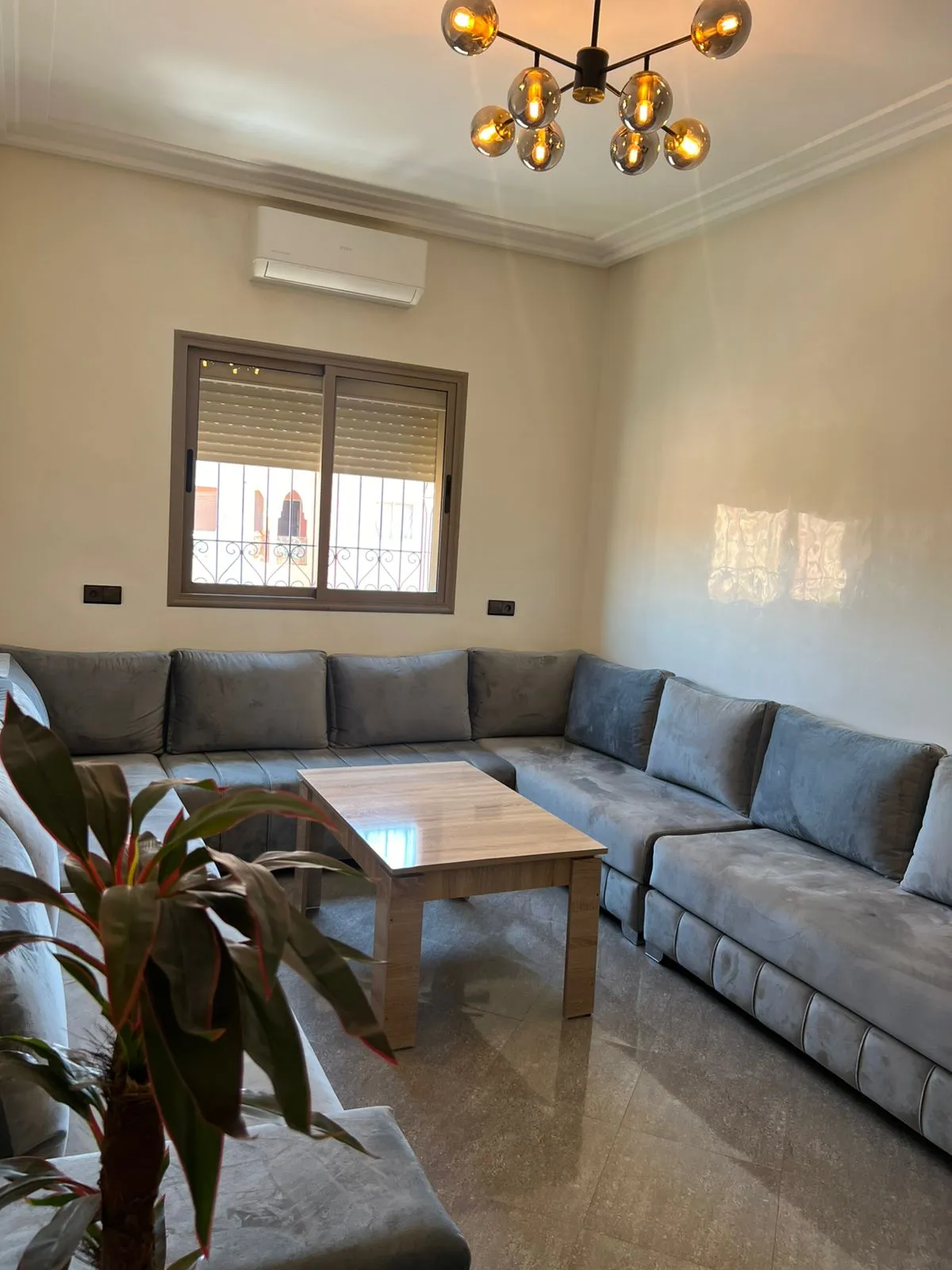 Appartement de luxe à louer à Marrakech, situé dans le quartier d'Abwab Guéliz