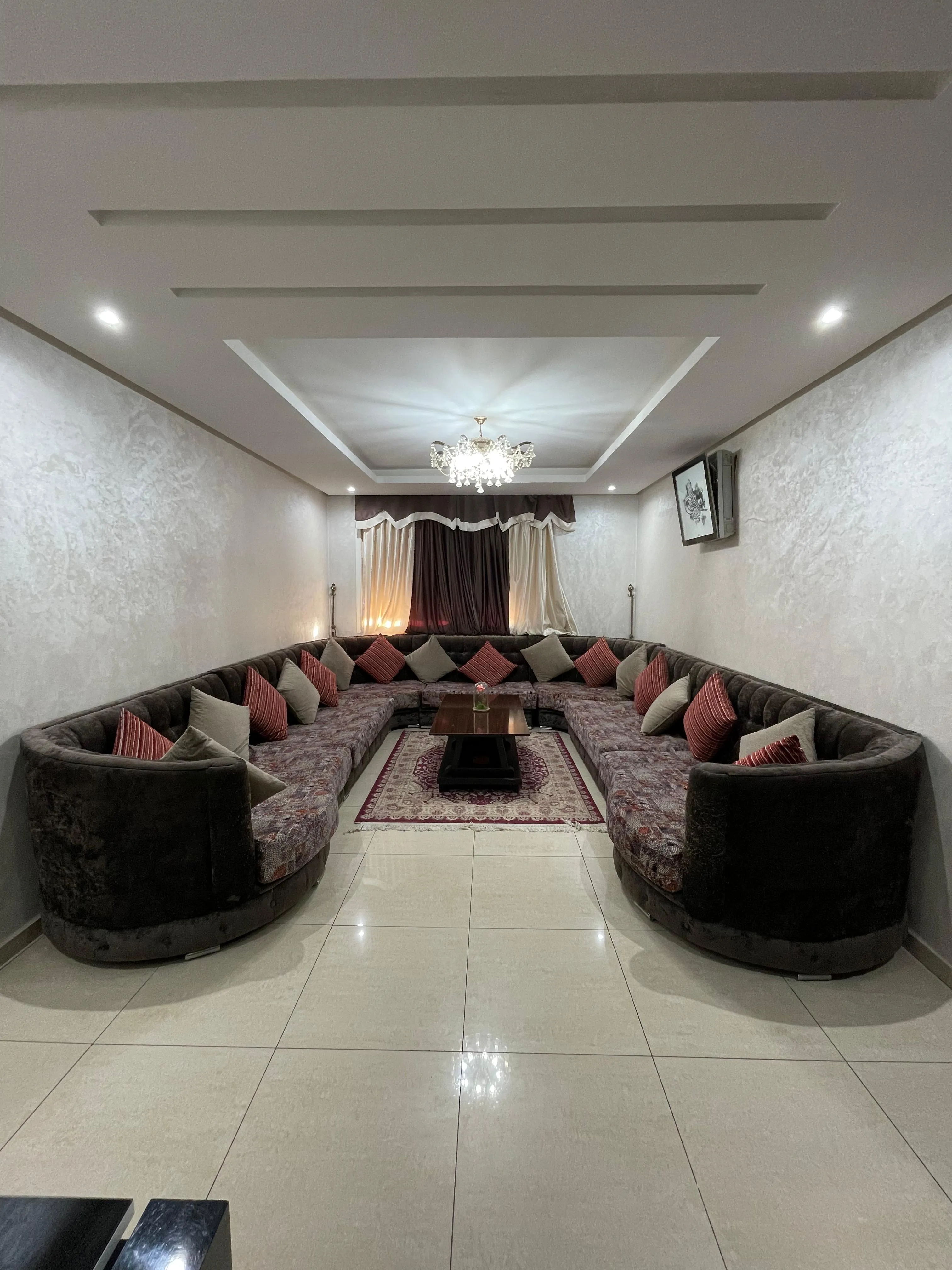 Appartement de qualité à louer dans une résidence calme à Agadir 1er étage .