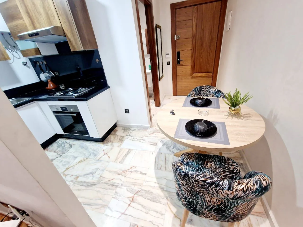 Petit appartement meublé à louer à Rabat, avec une chambre
