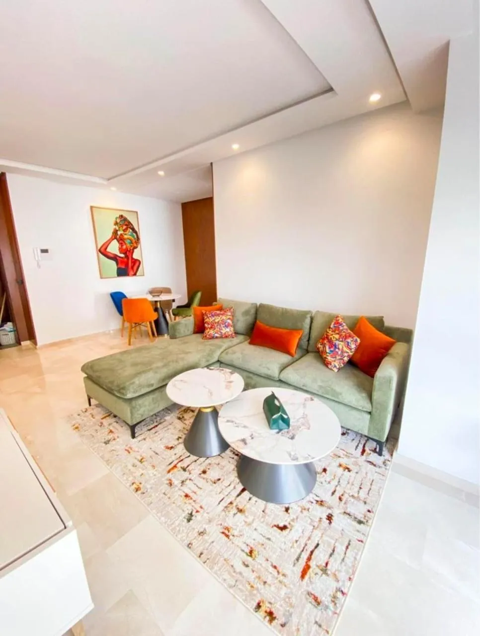 Appartement à louer à la journée, 5e étage, Casablanca, 2 chambres et salon.