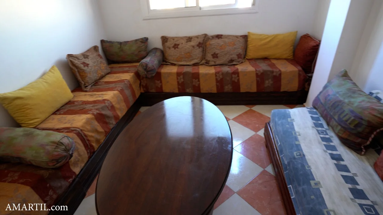Appartement a vendre equipe a centre de Oued Laou 2 chambres salon grand cuisine