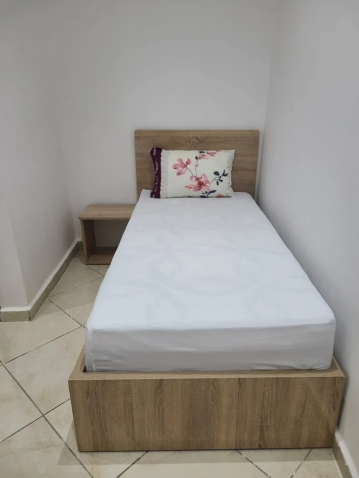 Appartement de luxe à louer à Gezaniya, Tanger, au deuxième étage, de 60 mètres