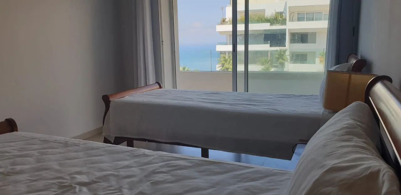 Appartement moderne à louer dans une résidence contemporaine avec vue sur la mer