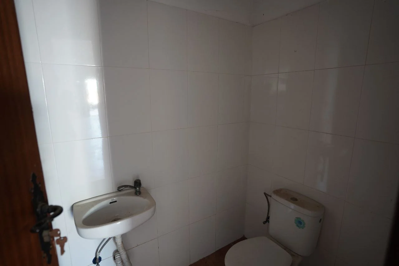 MAGASAIN COMMERCIAL À VENDRE OUED LAOU 40 MÈTRES 2 Façades