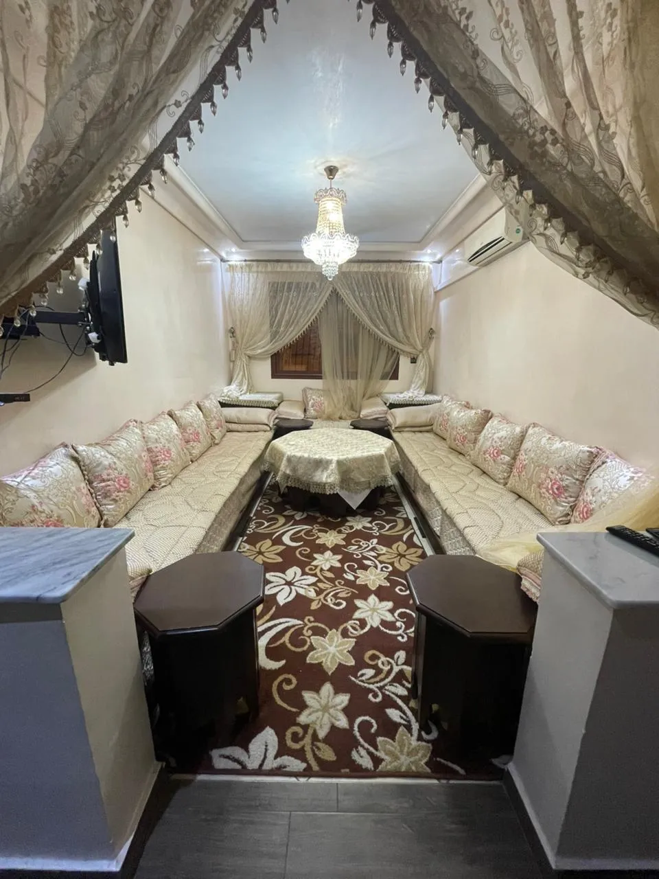 Appartement élégant à louer dans une résidence sécurisée à Hay Salam, Agadir.