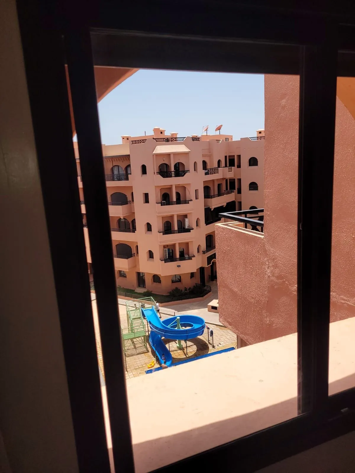 Appartement de luxe à louer à Gezaniya, Tanger, au deuxième étage, de 60 mètres