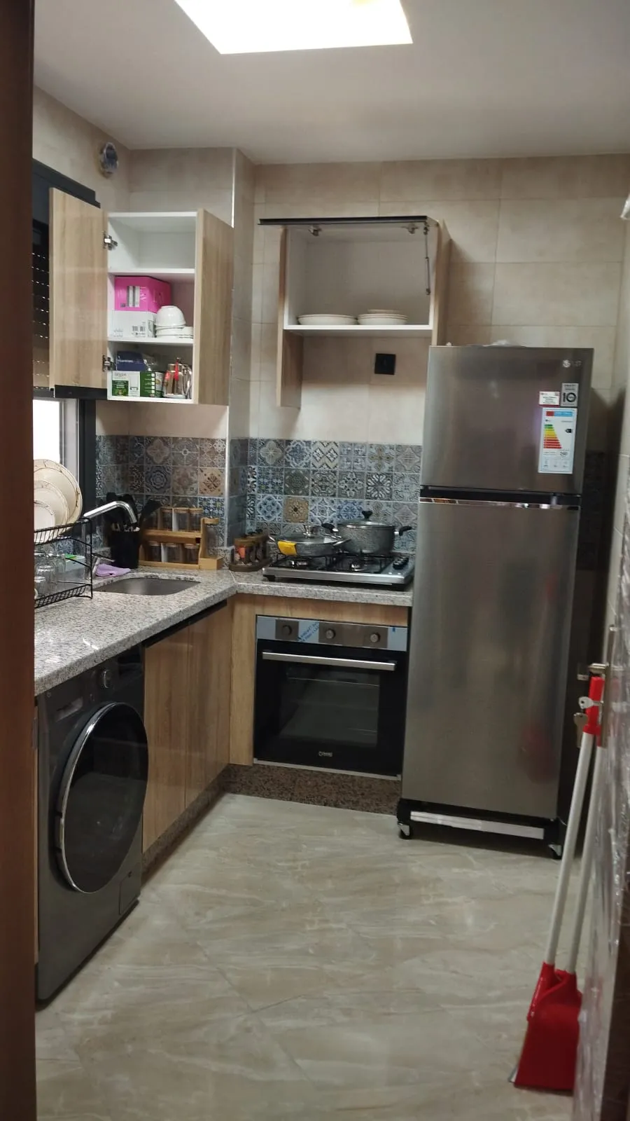Bel appartement à louer à Tanger, emplacement excellent, 3 chambres.