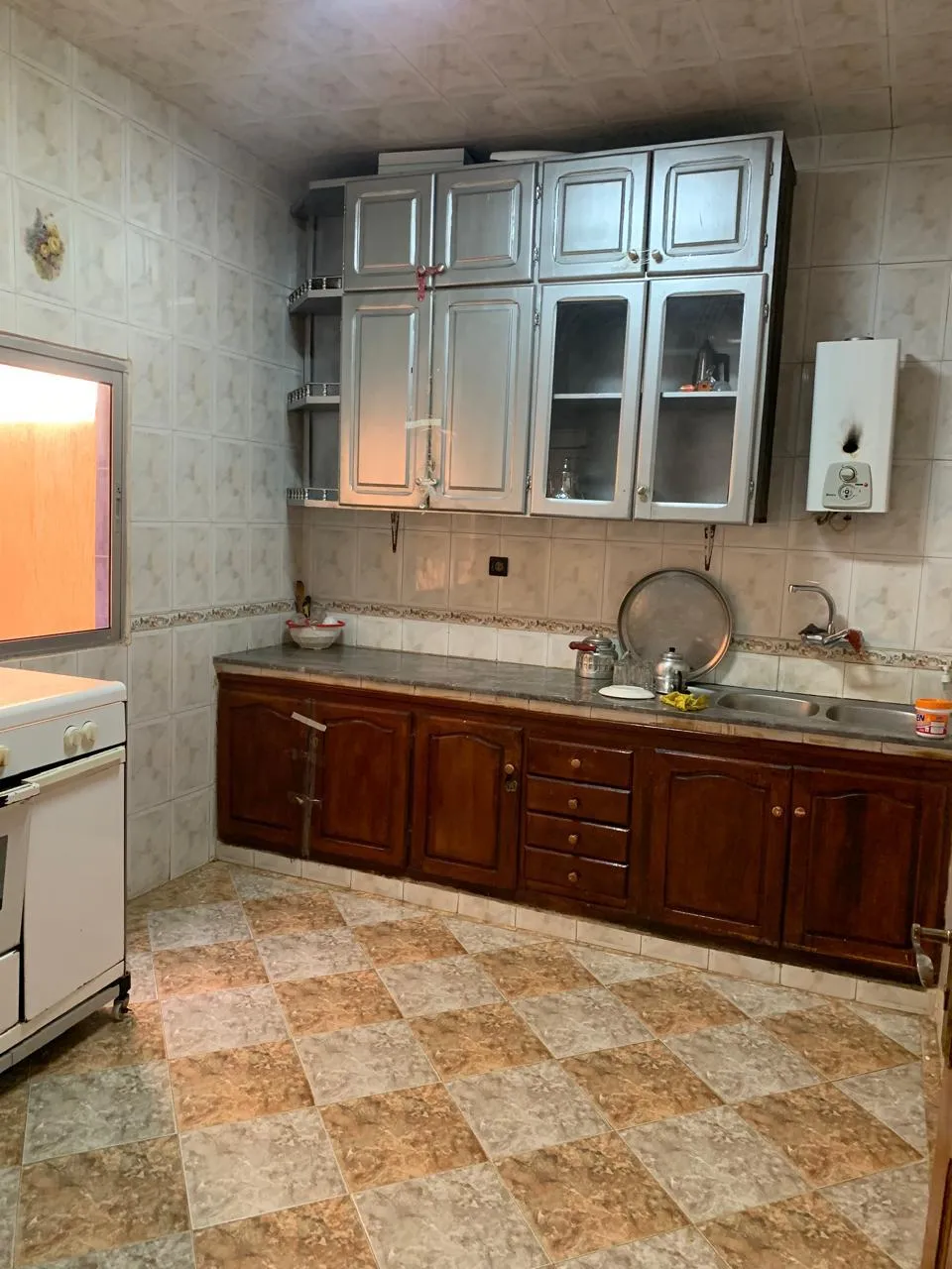 Appartement à louer à la journée au premier étage, composé de 2 chambres 