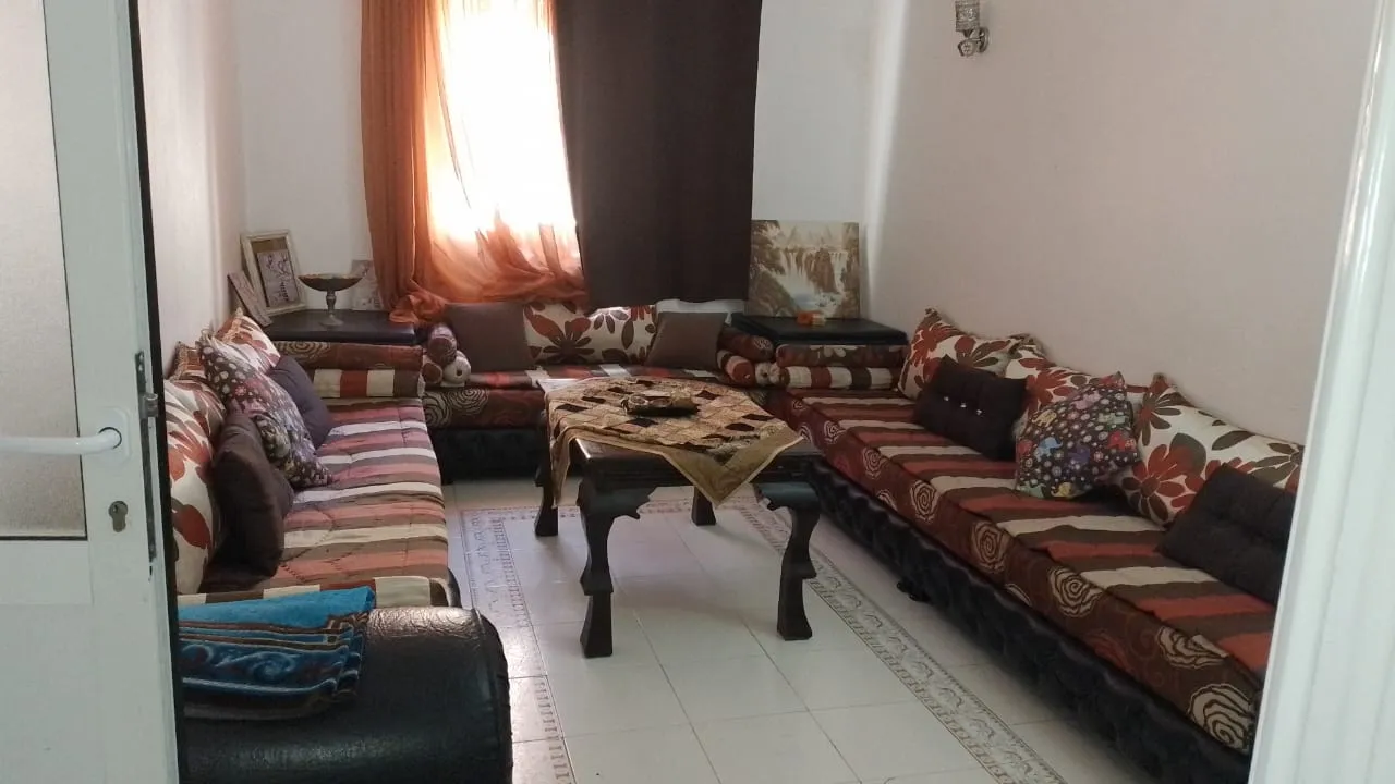 Bel appartement à louer mensuellement à Marrakech, au deuxième étage