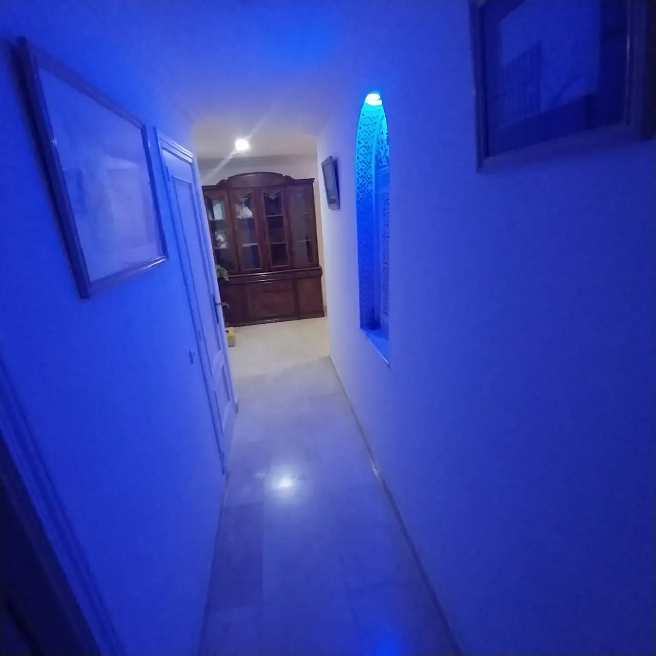 Appartement haut standing à louer à Malabata, Tanger avec 2 chambres et un salon