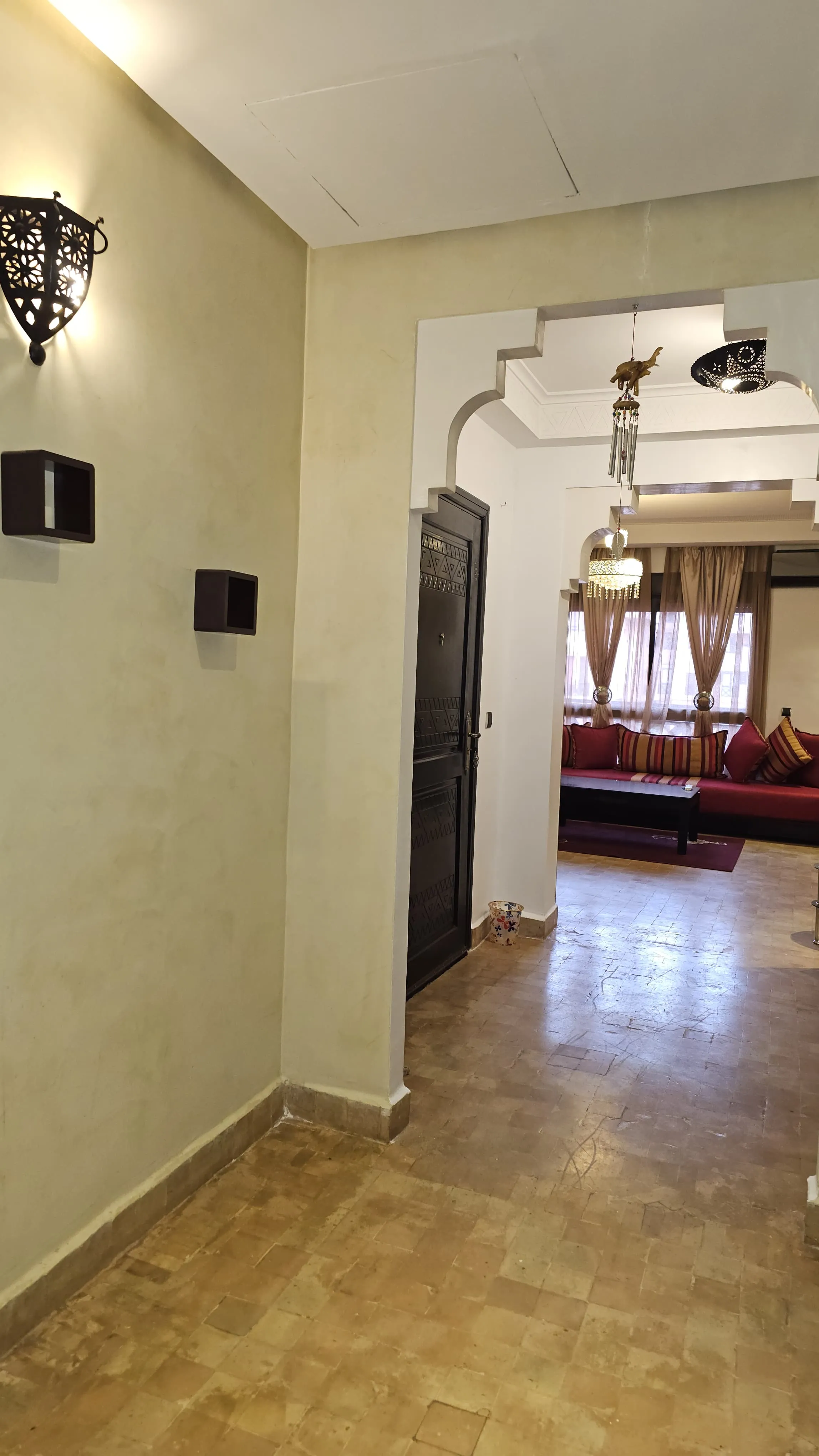 Magnifique appartement à louer mensuellement à Marrakech, situé au premier étage