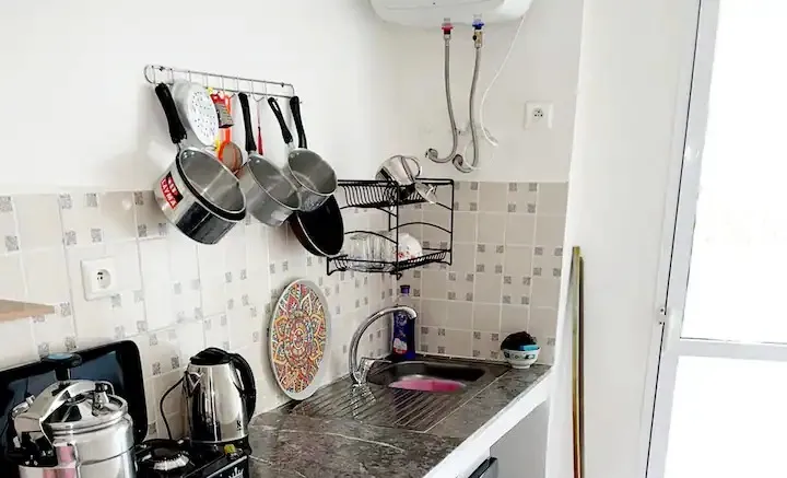 Bel appartement à vendre à M'diq, d'une superficie de 50 m² avec deux chambres.