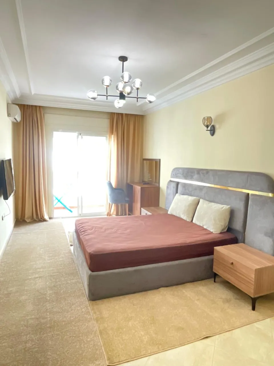 Bel appartement à louer à Tanger, près de la plage, au deuxième étage.