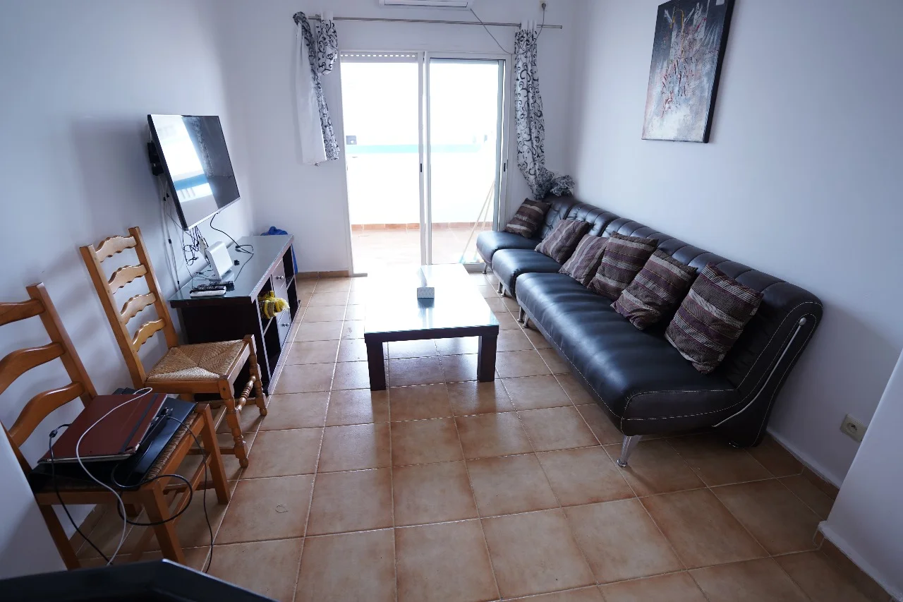 Appartement à vendre dans une résidence fermée sécurisée à Fnideq, titré 68 m
