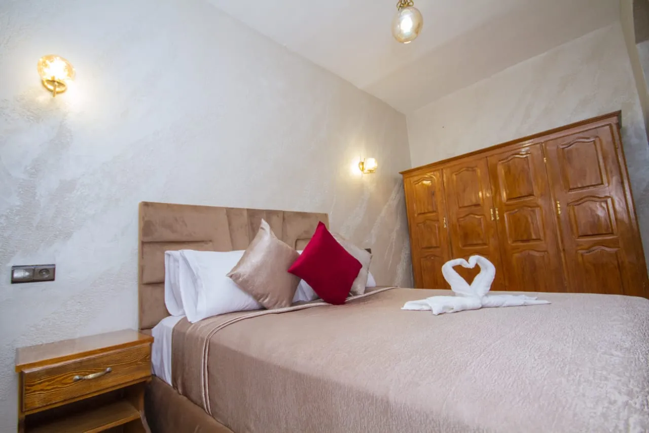 Appartement à louer au rez-de-chaussée avec deux chambres et un salon à Chefchaouen