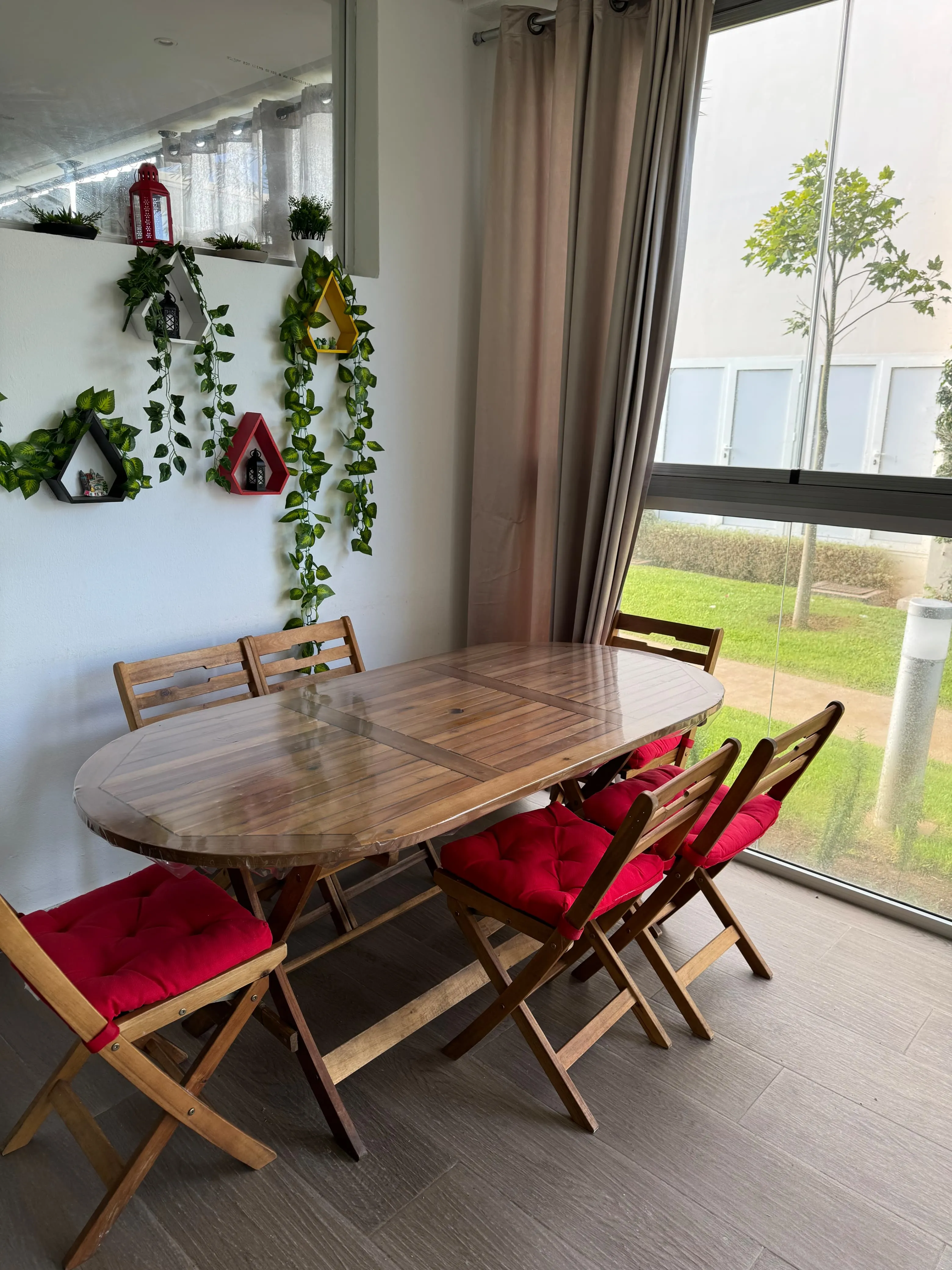 Appartement de luxe à louer quotidiennement à Casablanca, Ain Sebaa, avec piscin