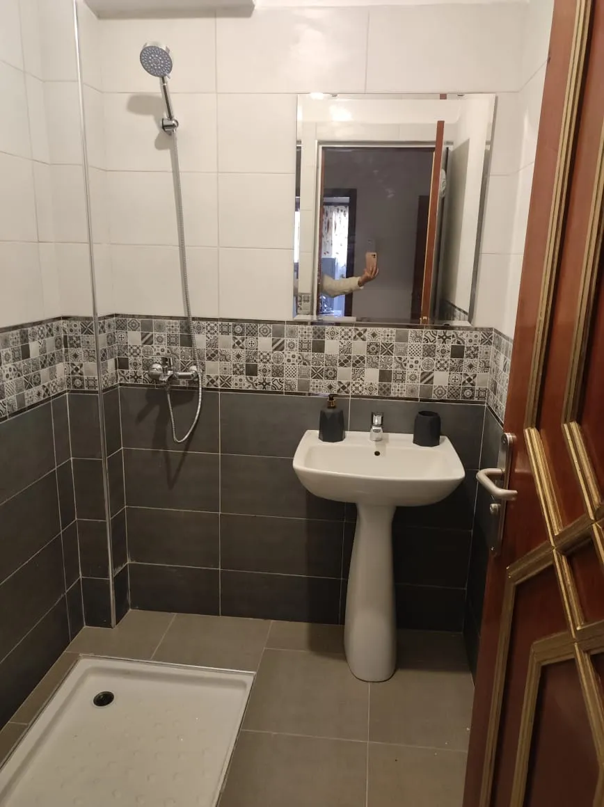 Appartement à louer à Rabat, rez-de-chaussée, avec une chambre