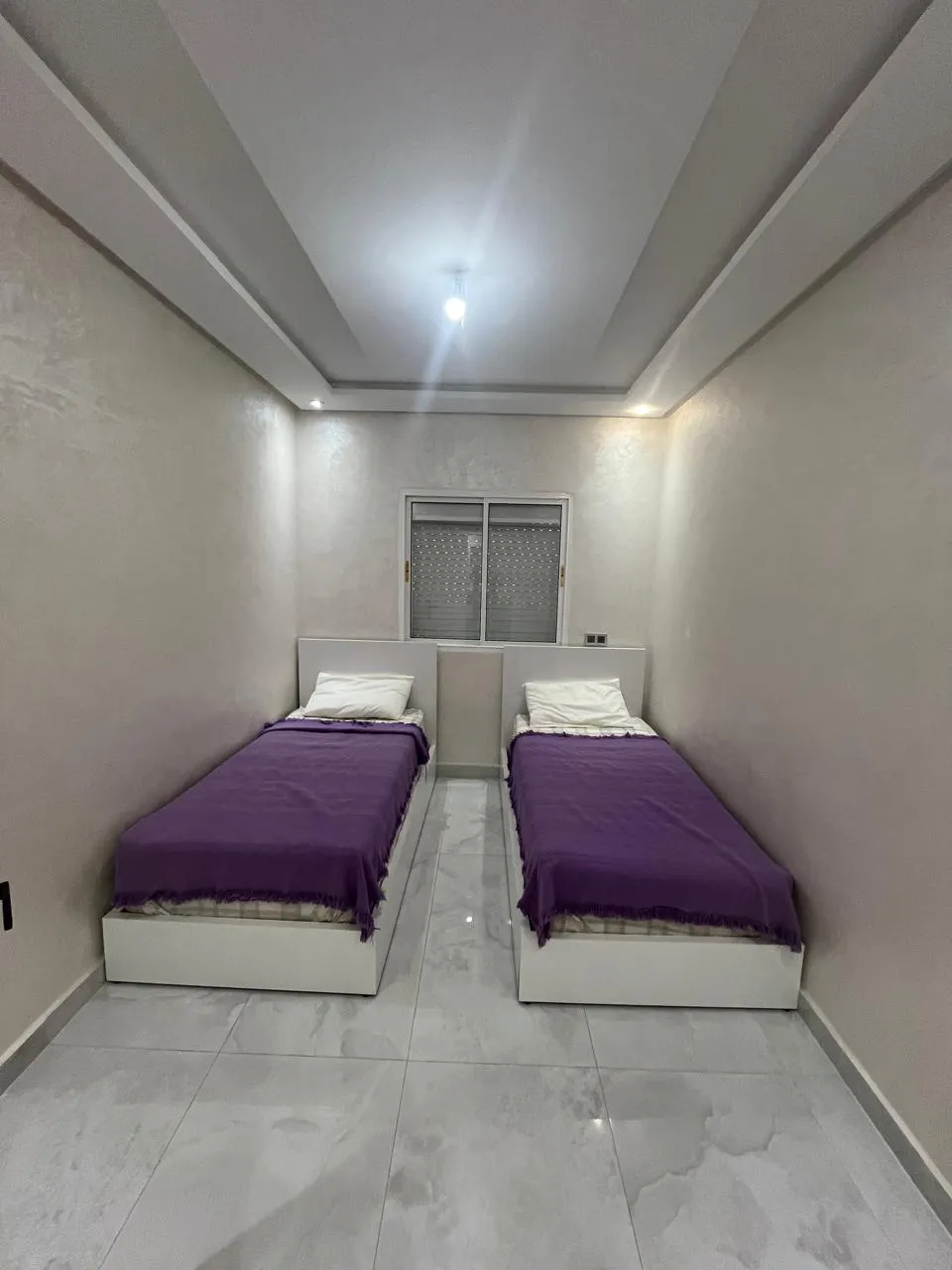 Appartement élégant à louer dans le quartier d'Idrâr à Agadir 2 chambres salon 