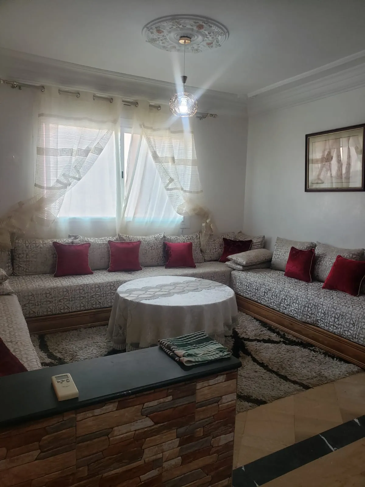 Un bel appartement à louer à Marrakech, situé au deuxième étage