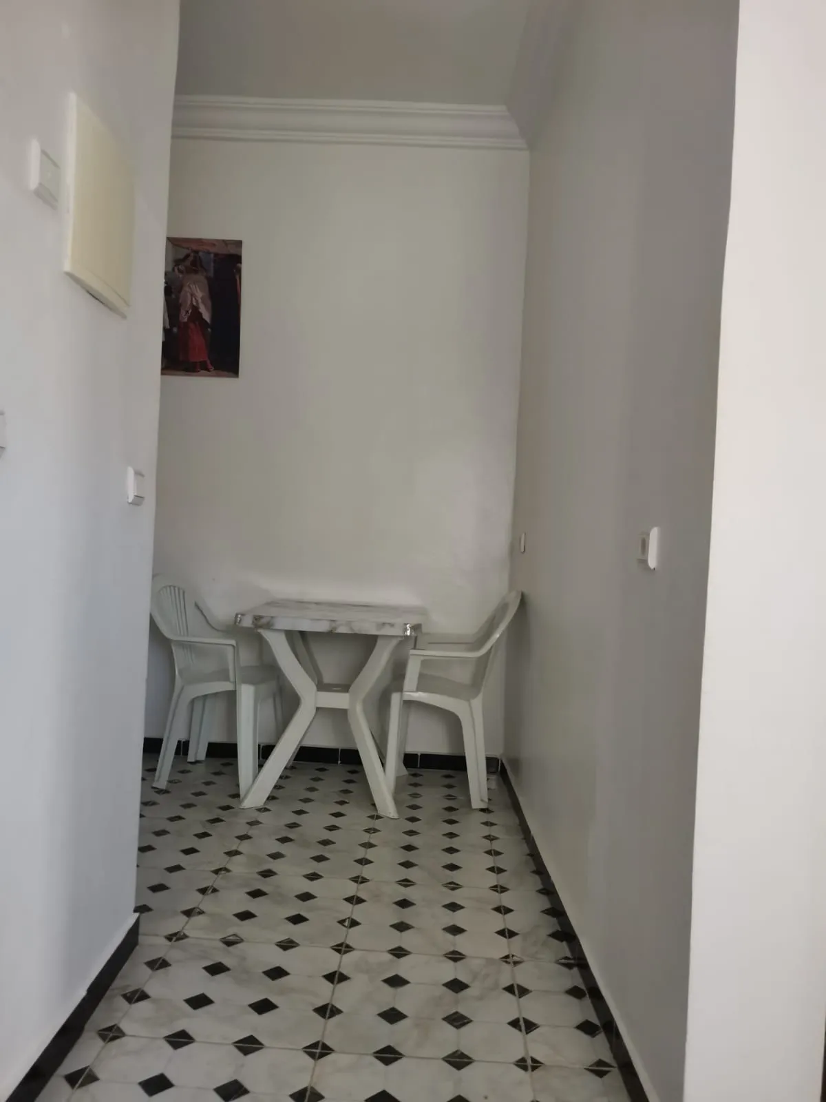 appartement a louer a mdiq 50 m a 2 étage chambre et salon 