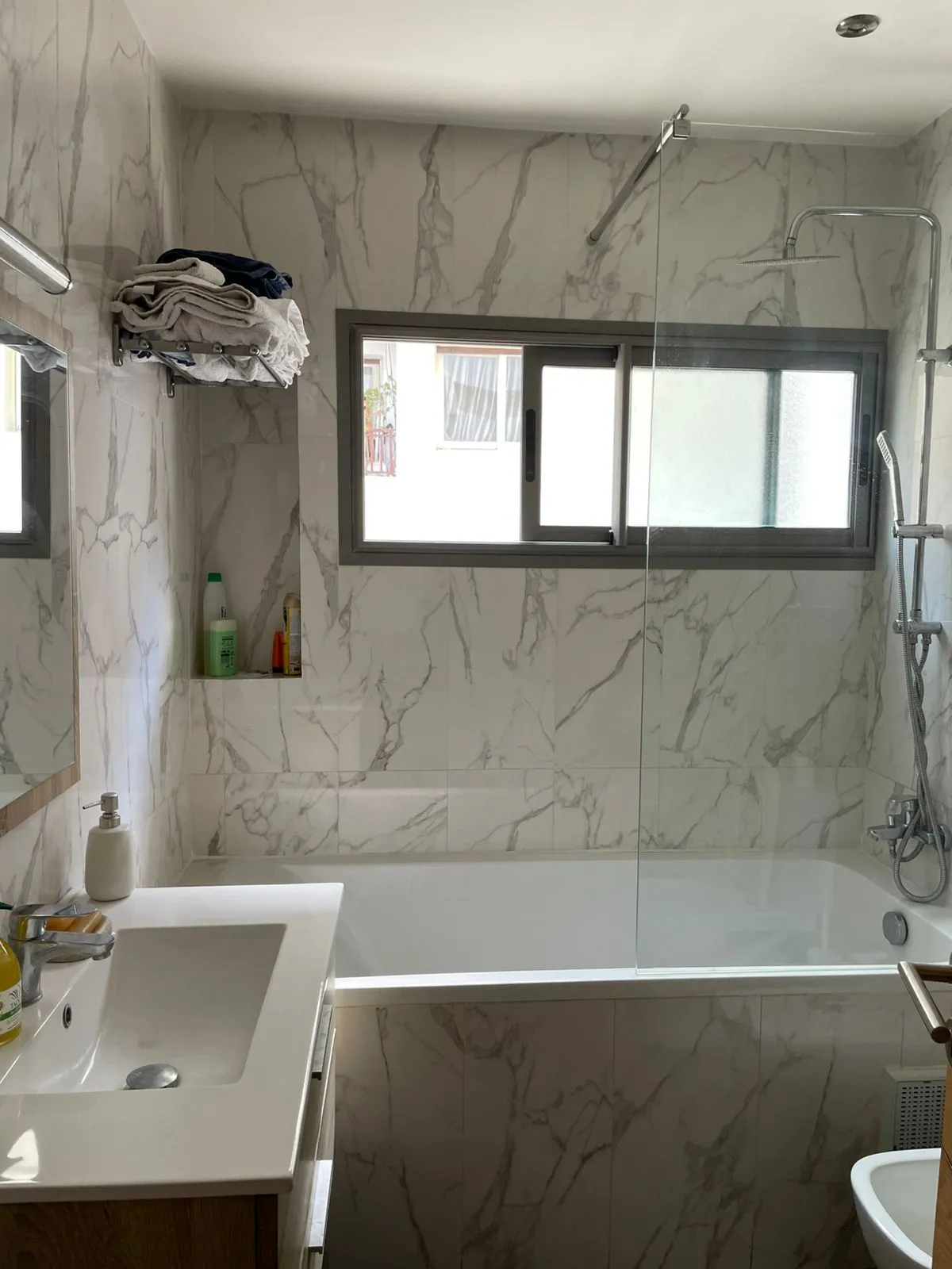 Appartement à louer pour la journée à Casablanca, 154, 3 chambres, 2 salons, 2 salles de bains