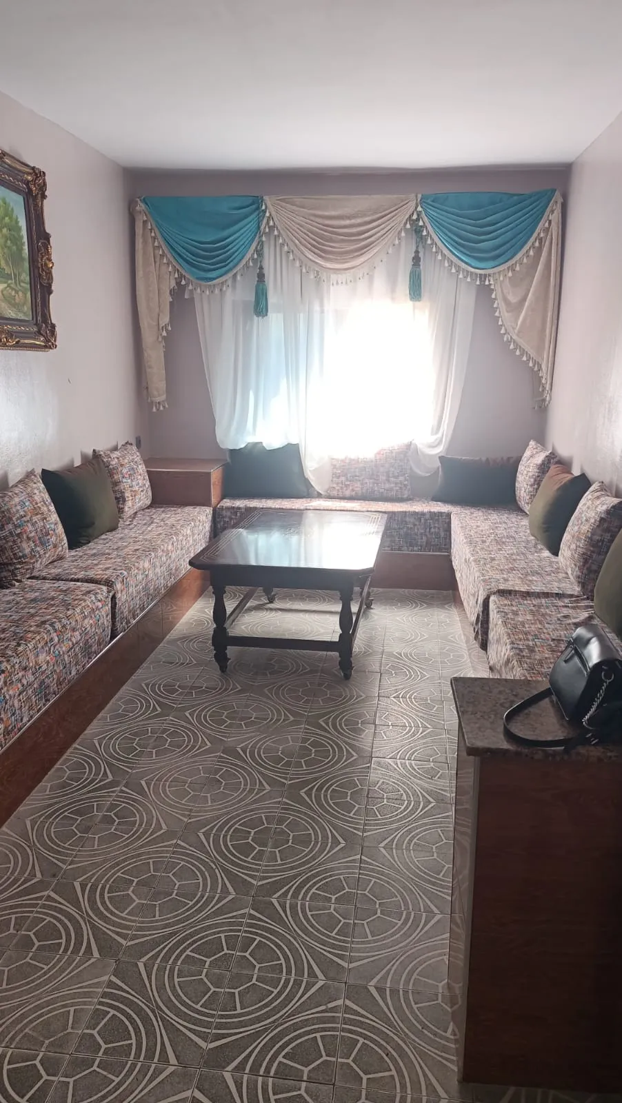Appartement à Louer à M'diq – 2ᵉ Étage, Emplacement Stratégique