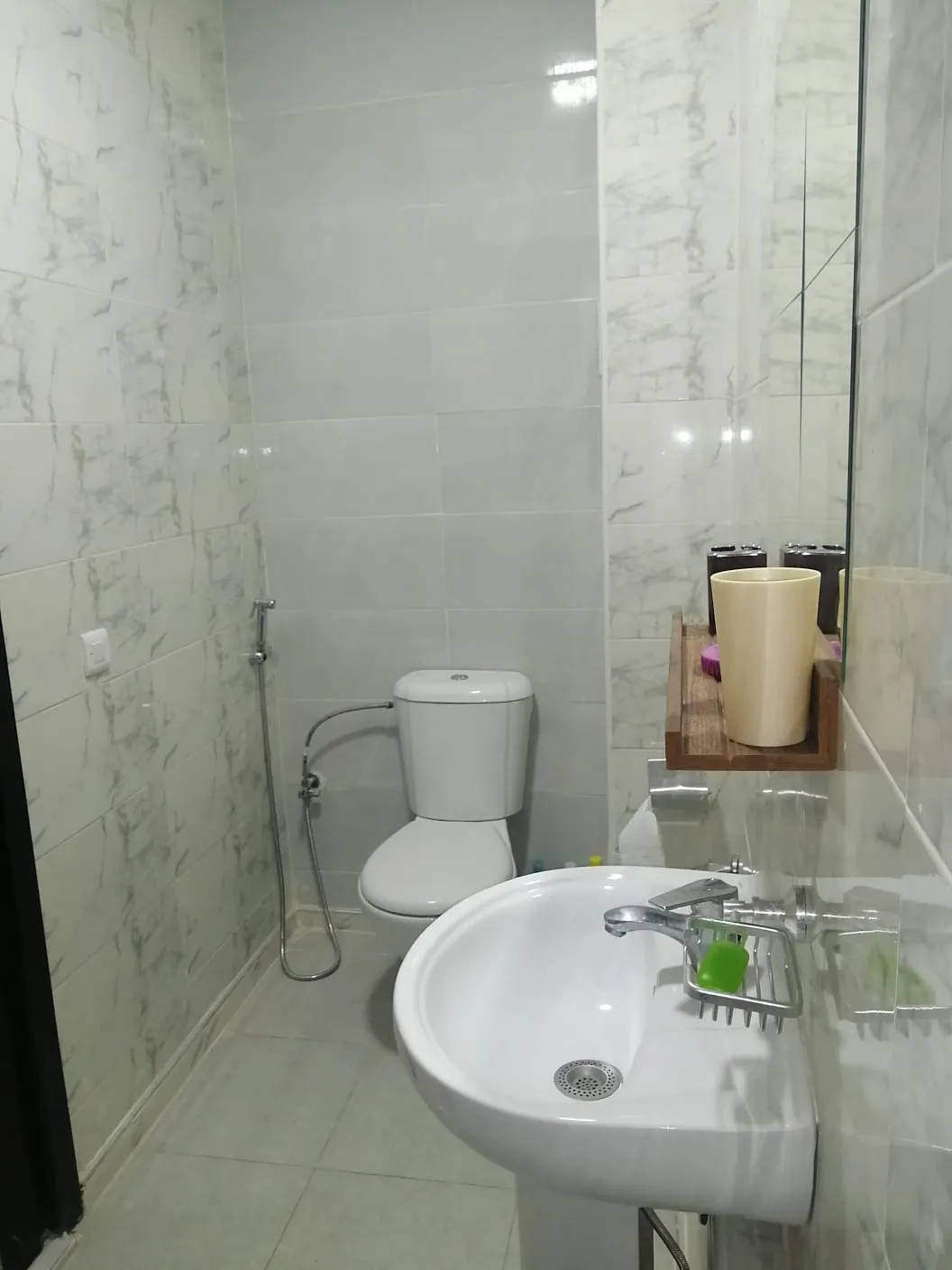 Bel appartement à louer à Tanger, emplacement excellent et sécurisé. 