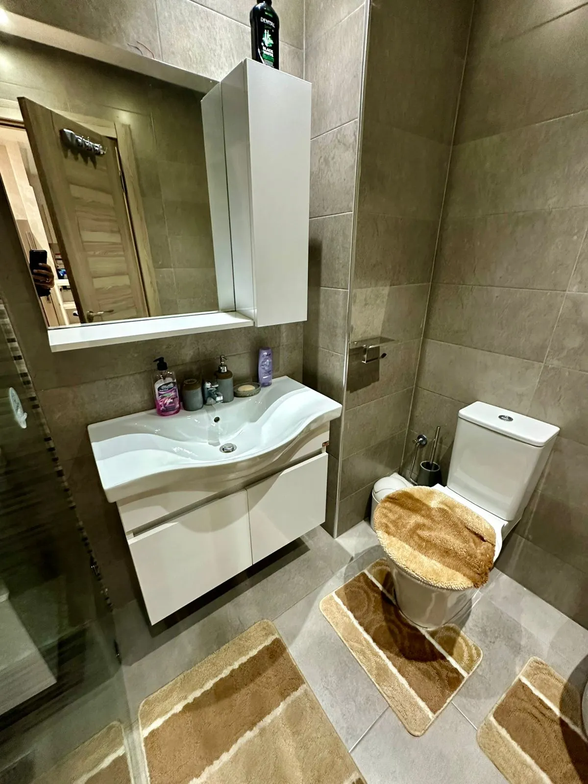 Studio moderne à louer à Agadir, dans une résidence sécurisée, bien équipé.