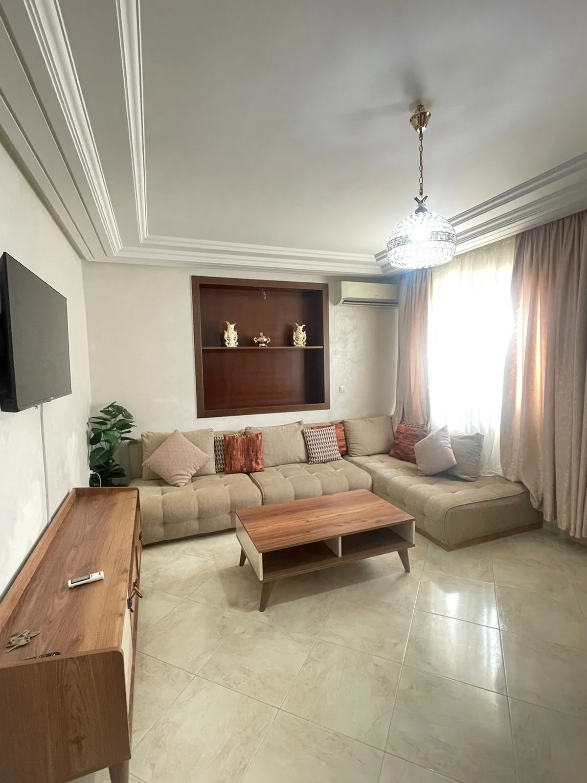 Appartement de luxe à louer à Tanger dans un emplacement stratégique. 