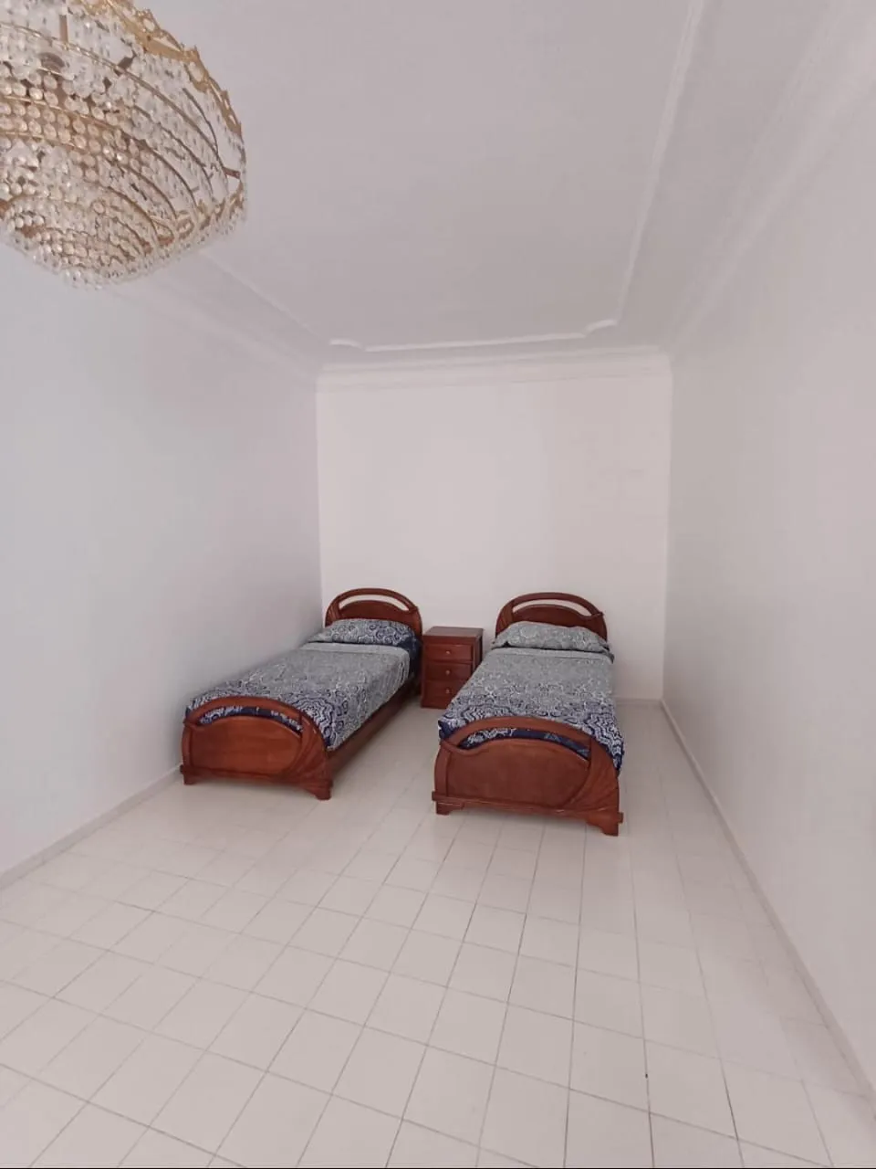 Appartement à louer à la journée à Chefchaouen, 2 chambres et salon, au 1er étag