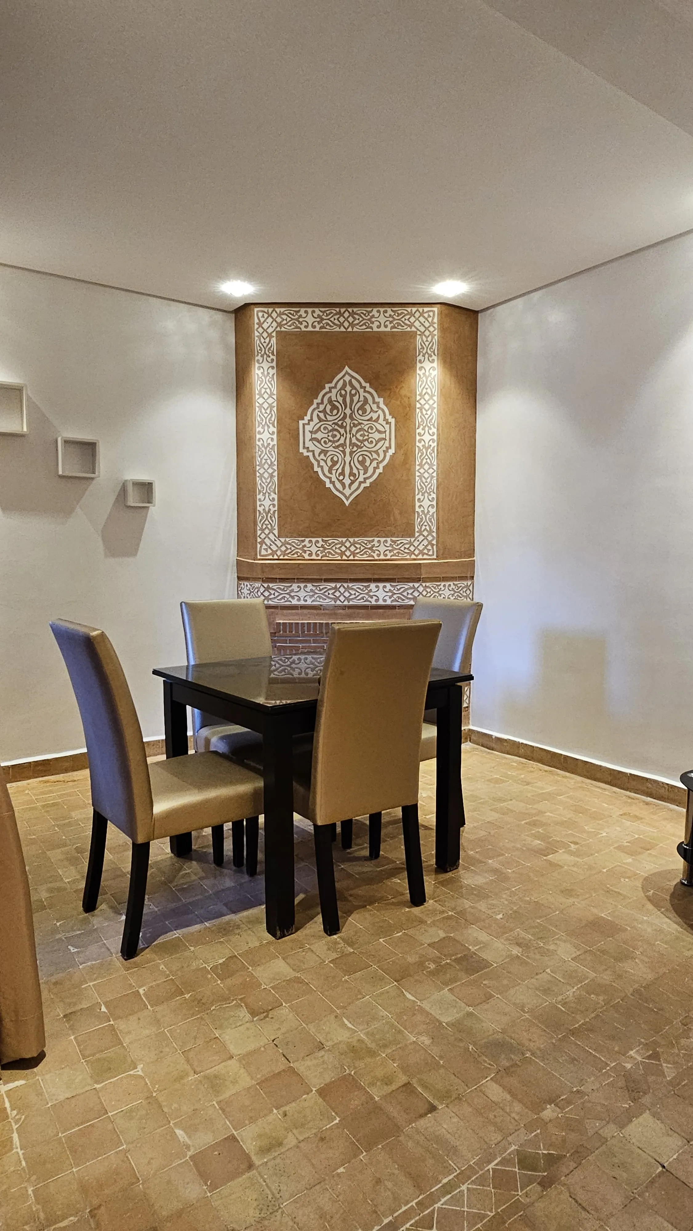 Magnifique appartement à louer mensuellement à Marrakech, situé au premier étage