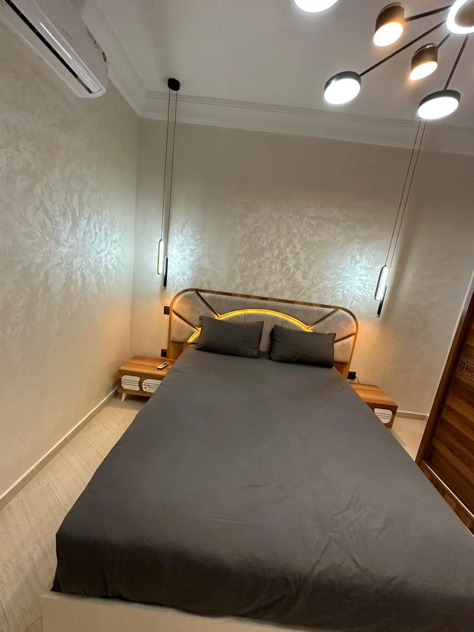Appartement élégant à louer à Tanger, dans un immeuble sécurisé 2 chambre salon 