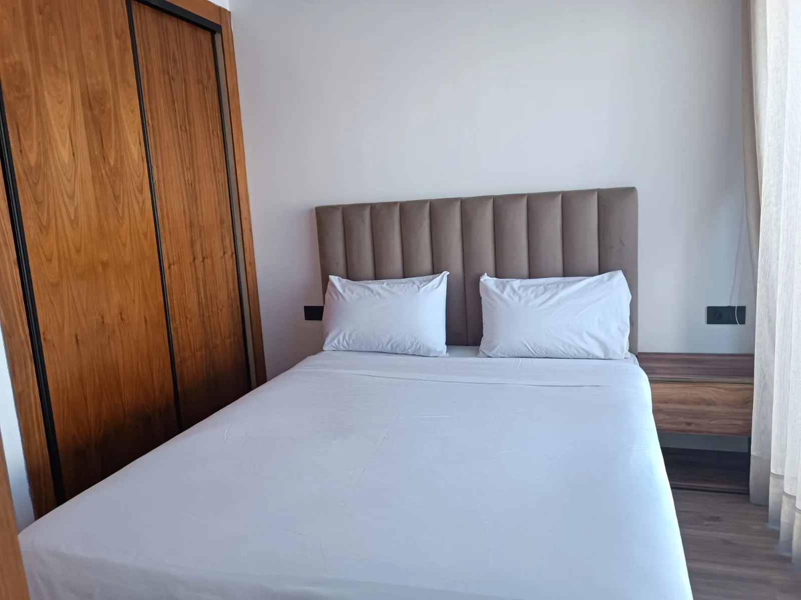 Appartement de luxe à louer à la journée à Maarif  composé de 2 chambre salon  