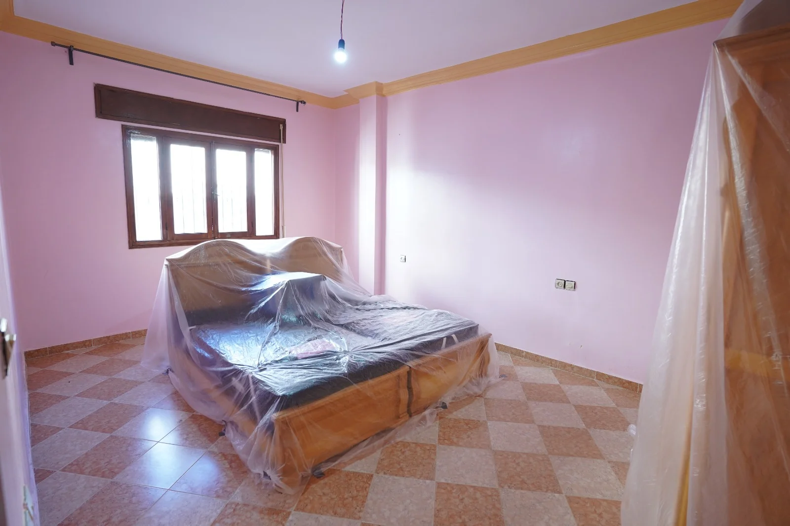 Appartement à vendre à Tetouan 2ème étage 105 mètres 3 chambre salon balcon