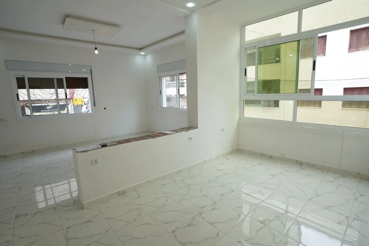Appartement de standing à vendre à Tétouan, de 114 mètres au deuxième étage.