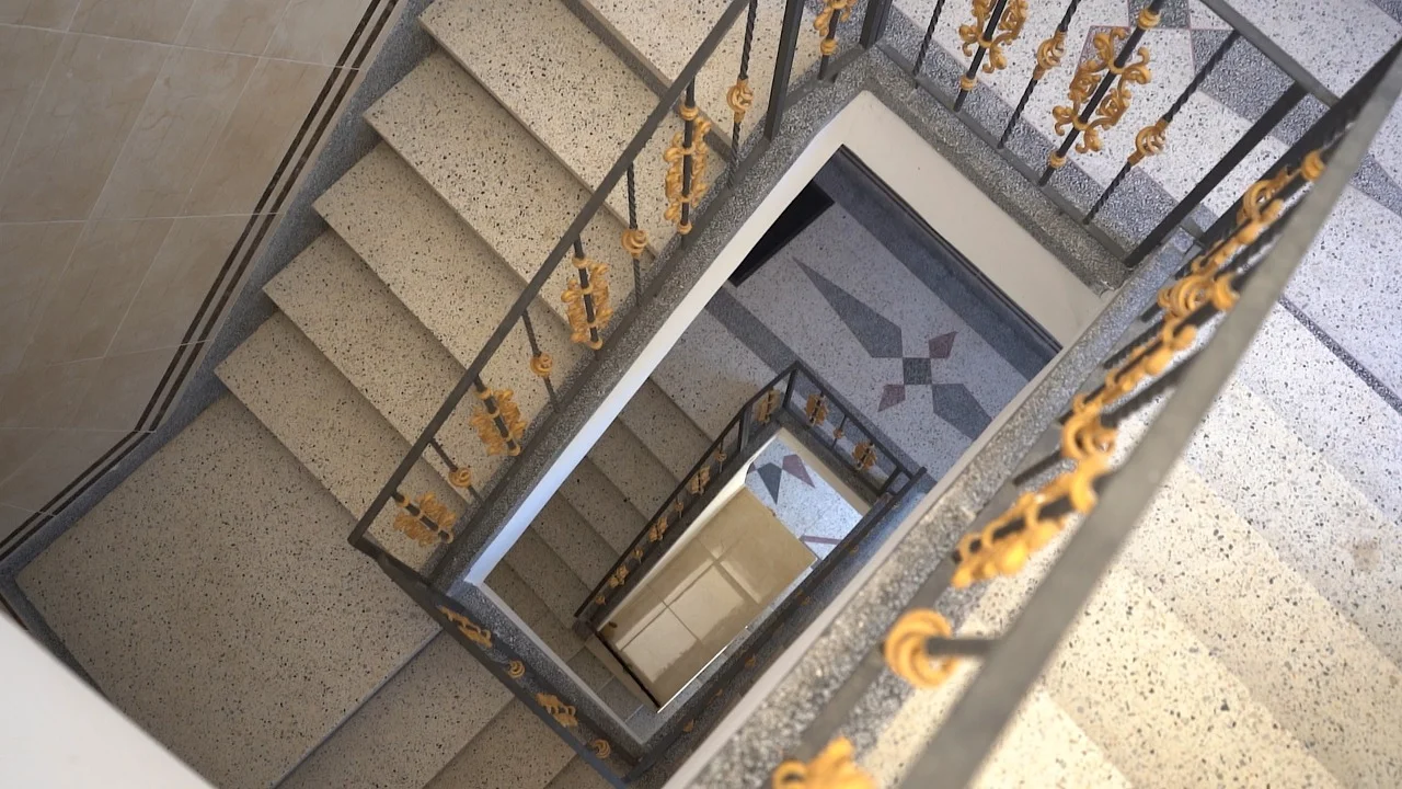maison indépendant A vendre à Tétouan  Se compose de trois étages 140 m 
