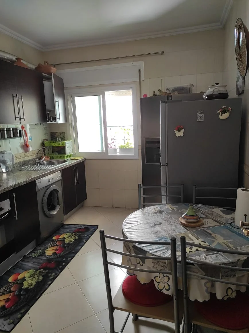 appartement a vendre centre tetouan 110m² 4 etage 2 chambre 3 salon et 2 balcon