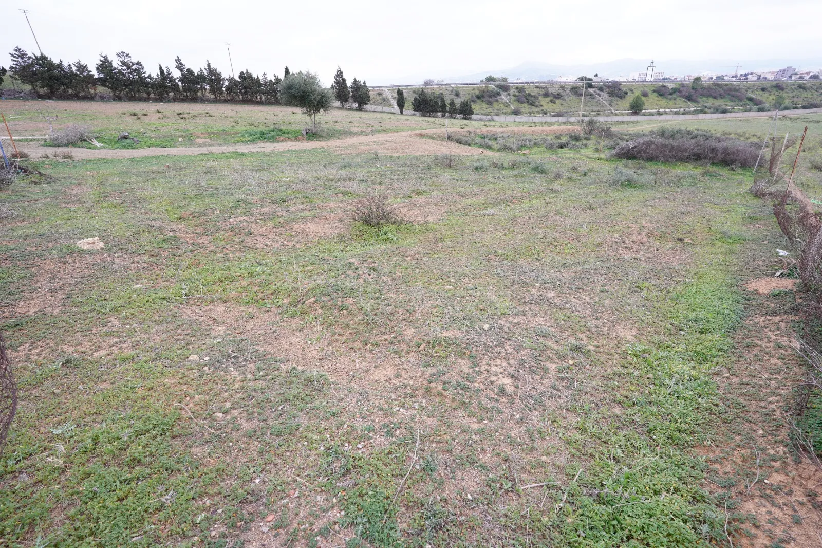 Terrain à vendre à Mellaline, d'une superficie de 700 m² une seule façade