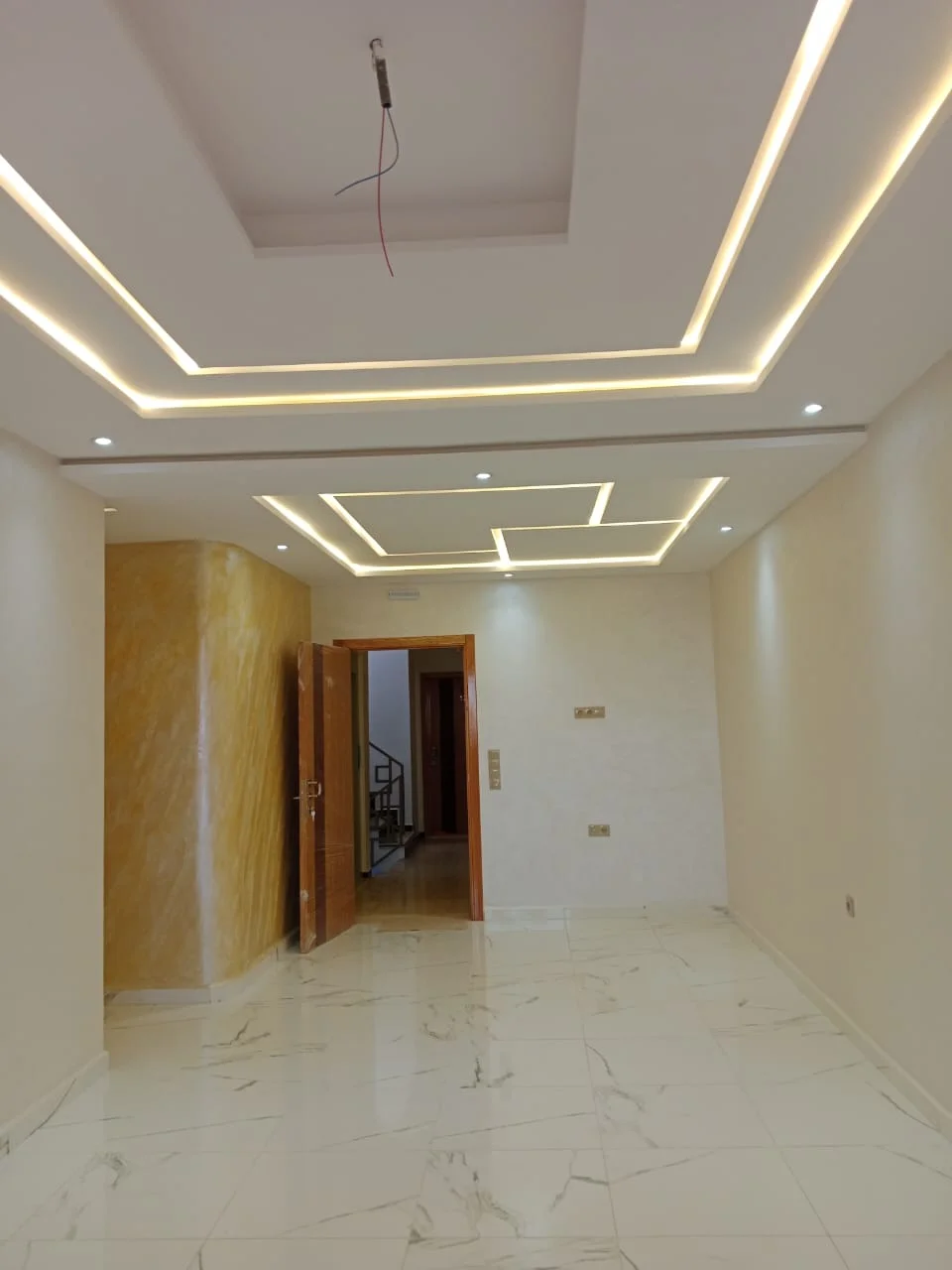 Appartements à vendre à tetouan hay swani 80 mètres 2 chambre salon balcon 