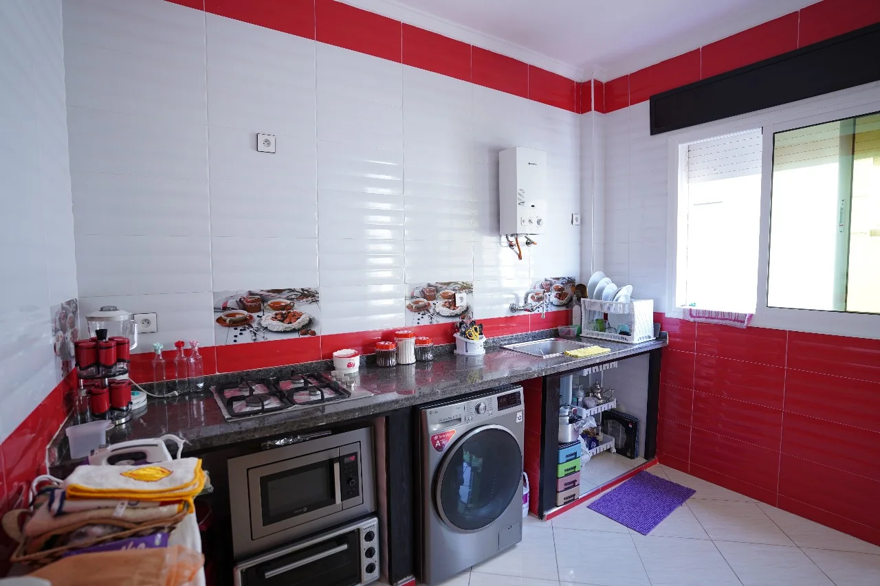 Appartement à vendre à boujarah tetouan 2 chambre 2 salon 93 mètres 3ème étage