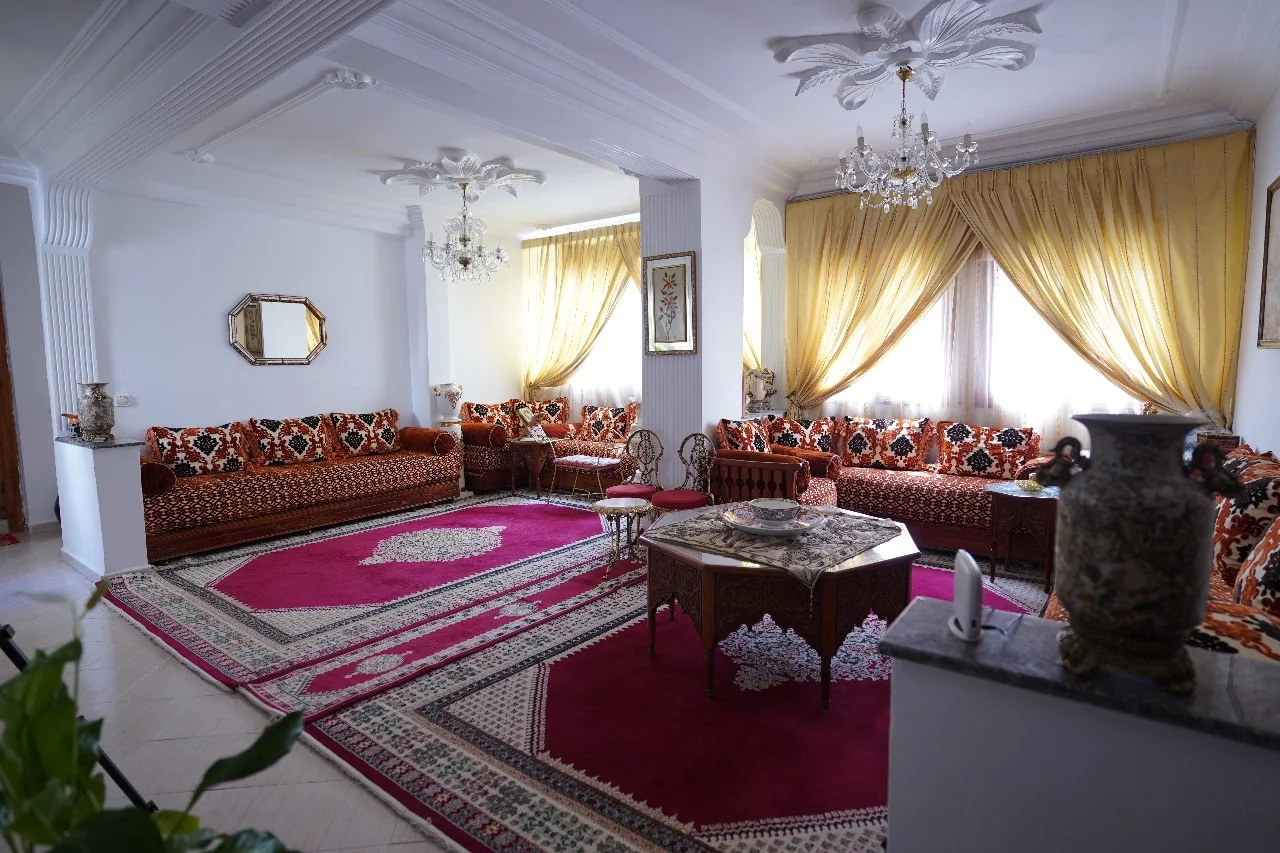 Appartement Portefeuille à vendre à tetouan Deux grands salons 3 chambres 140 mètres 4ème étage