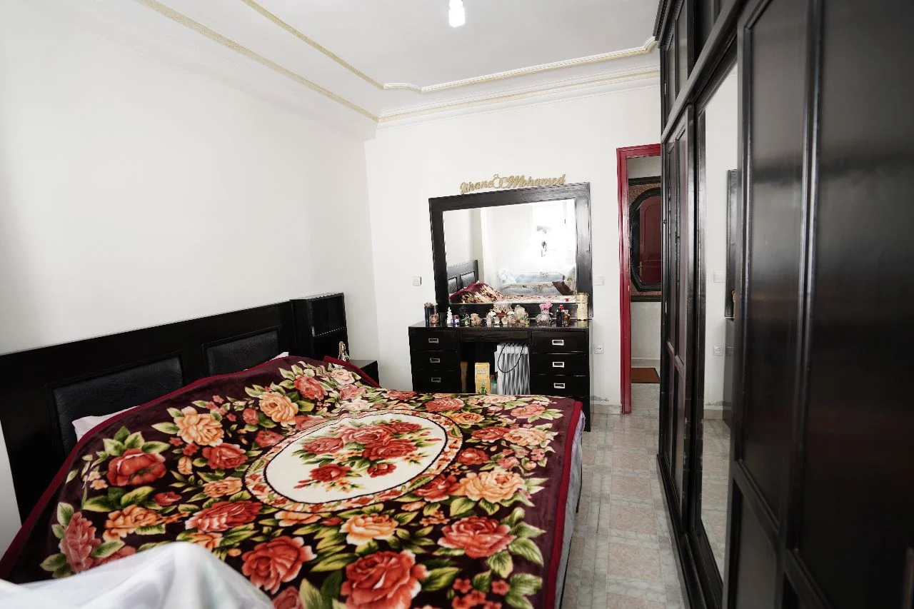Bel appartement à Tétouan 4ème étage 2 chambre  2 salon  balcon 70 mètres 